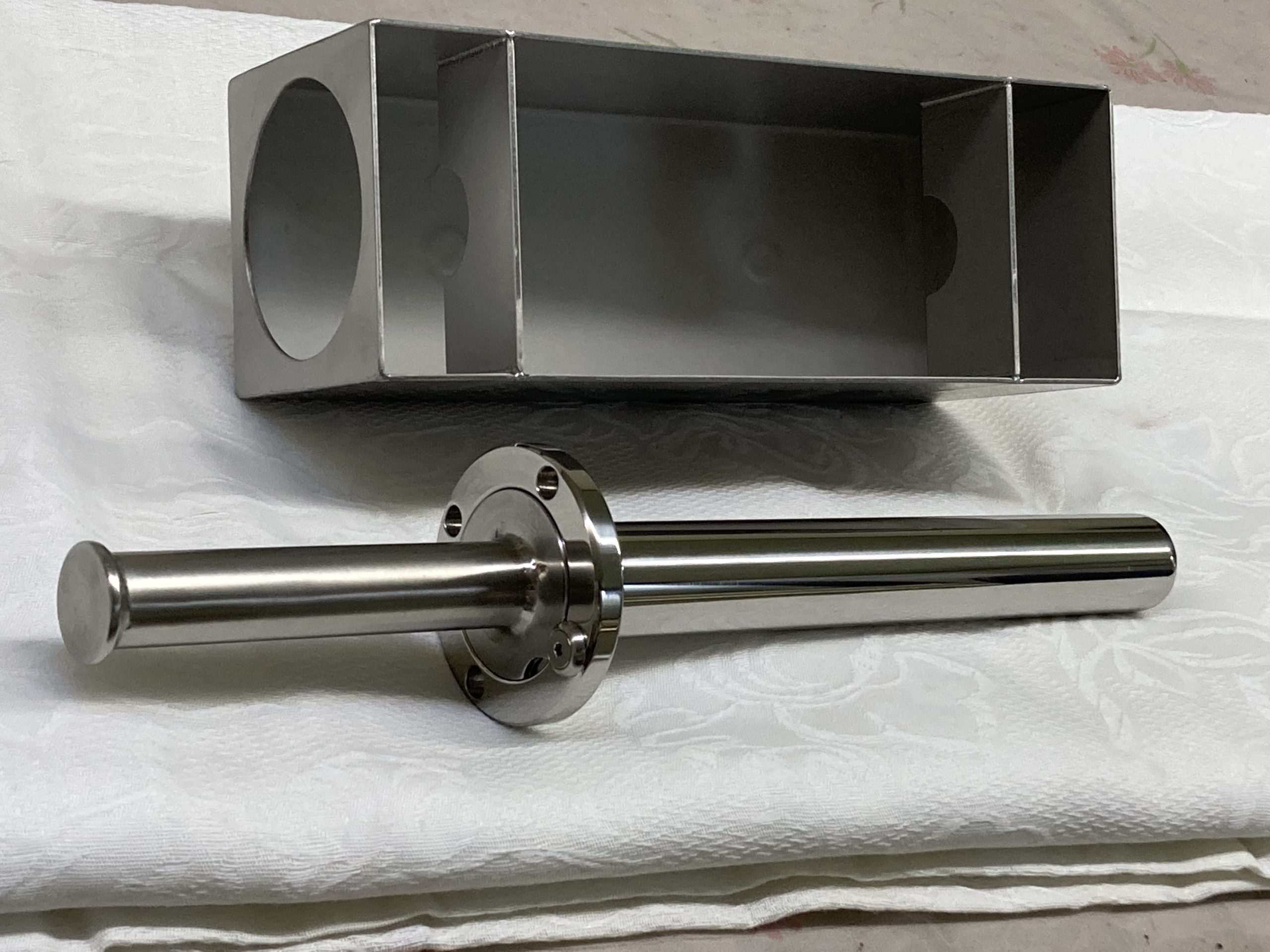 sub41s-16-scaled ＜４１ 高磁力サニタリーマグネット・粉体、液体用磁選機＞